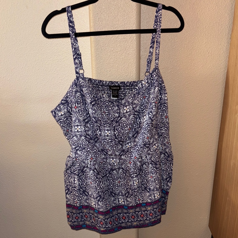 Torrid square-neck ruched babydoll tank top blue & white print size 4X/26